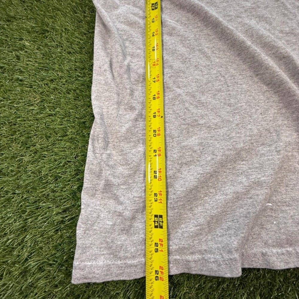 Gildan Ultra Cotton SU&K Penguins Embroidered T-Shirt Grey Mens M Vintage Y2K - Picture 3 of 7